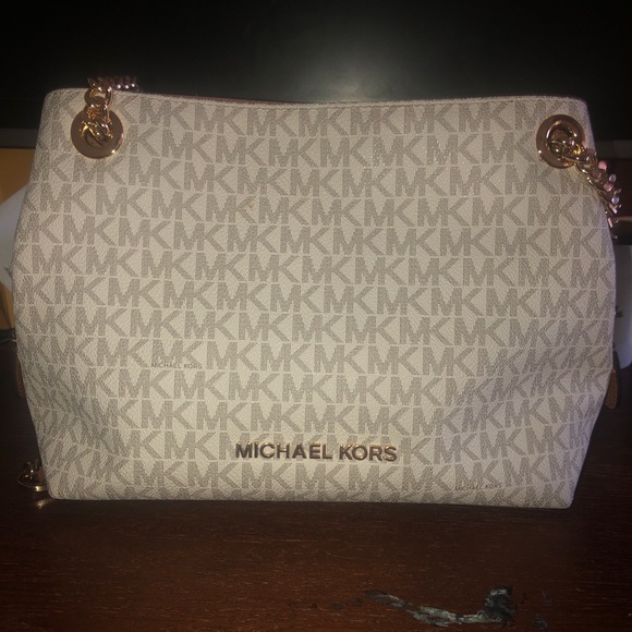 Michael Kors Gently Used Small Purse - Picture 1 of 9